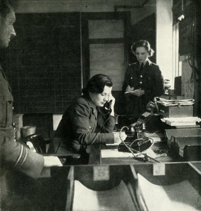 A Station Intelligence Room, c1943. tekijältä Cecil Beaton