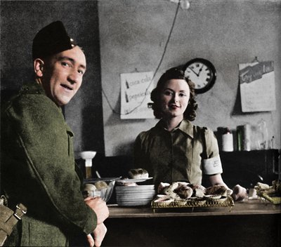 Ruokalapala, 1941 tekijältä Cecil Beaton