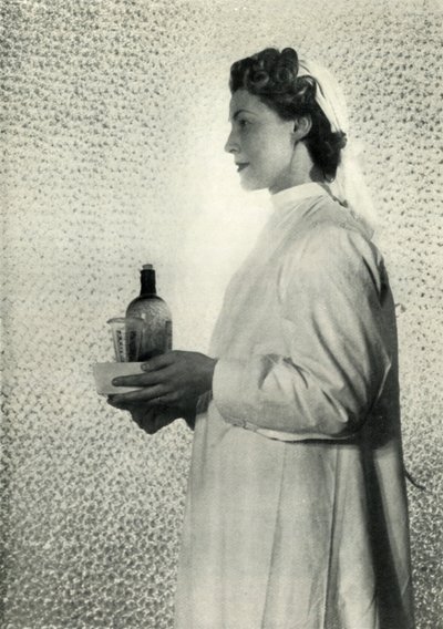 Nursing Orderly, c1943. tekijältä Cecil Beaton