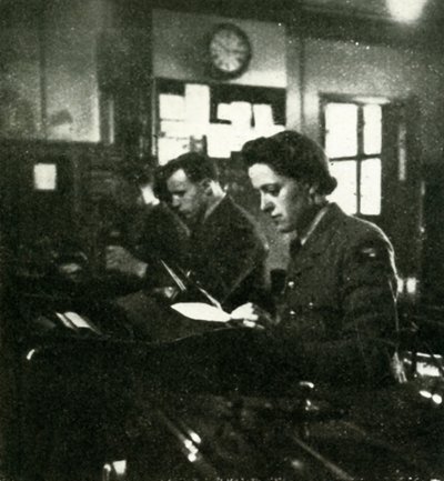 On Signals Duty, c1943. tekijältä Cecil Beaton