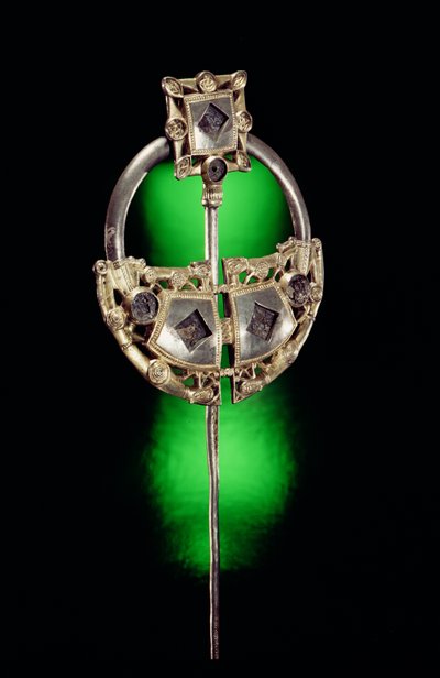 Rengaskoru, Ardagh Hoard, Reerasta, Limerickin kreivikunta, viikinkiaika (hopeakullattu) tekijältä Celtic