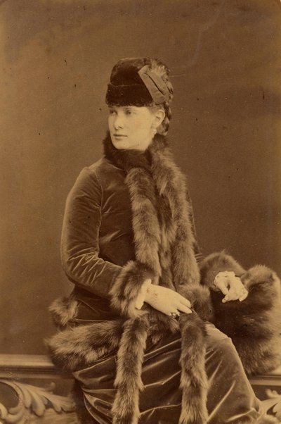 Marie Pavlovna Romanova - Venäjän suurherttuatar Maria Pavlovna (1854-1920), kirjoittanut Bergamasco, Charles (Karl) (1830-1896). Albumin Photo, c. 1880. Venäjän valtion elokuva- ja valokuva-arkisto, Krasnogorsk tekijältä Charles Bergamasco