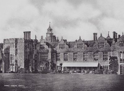 Knole, etelärintama (m/w kuva) tekijältä Charles Essenhigh Corke