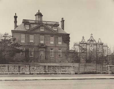 Eagle House, Mitcham tekijältä Charles Latham