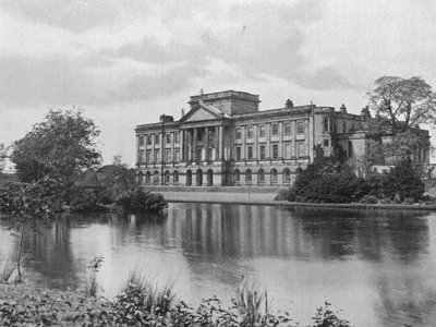 Lyme Hall tekijältä Charles Latham