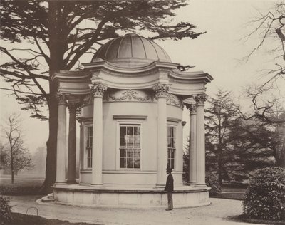 Aeoluksen temppeli, Kew Gardens tekijältä Charles Latham