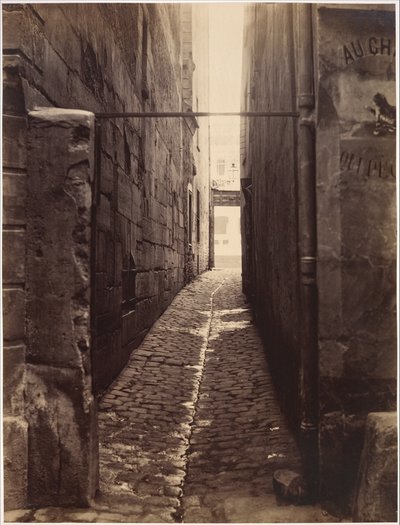 Rue du Chat-qui-Pêche (Rue de la Huchettelta nähtynä) tekijältä Charles Marville