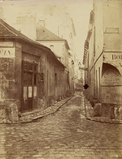 [Rue du Gindre (osa Rue Madamea). Näkymä Rue de Mézièresiltä kohti Rue du Vieux-Colombieria.] tekijältä Charles Marville