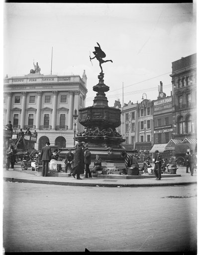 Shaftesbury Memorial Fountain, Piccadilly Circus, City of Westminster, Lontoo, 1895-1905. tekijältä Charles William Prickett