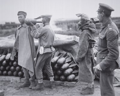 Kiinan yksikkö varastoi ilmapommeja ammusvarastoon Ranskassa tekijältä Chinese Photographer