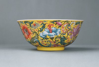 Hieno famille ruusunkeltainen kulho, 1821-1850 tekijältä Chinese School
