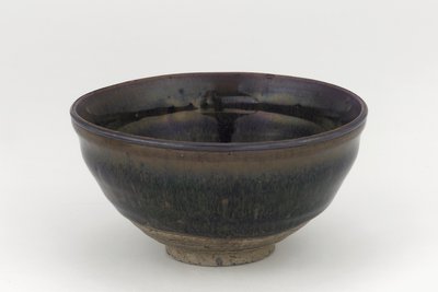 Teekulho Jianin astioiden tyyliin, Nanping, Fujianin maakunta, Southern Song- tai Yuan-dynastia, 1200-1400-luku (keraaminen) tekijältä Chinese School
