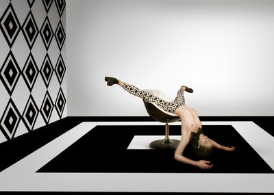 Surrealistinen geometrinen asento tekijältä Christine von Diepenbroek