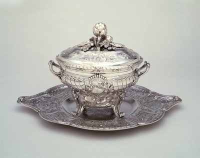 Tureen telineessä tekijältä Claude-Hyacinthe-Nicolas Souchet