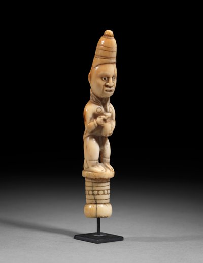 Perhovispilän kahva, n.1850 tekijältä Congolese School