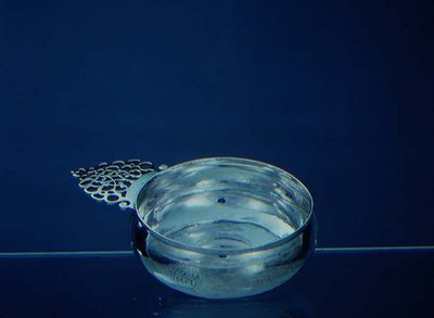 Porringer tekijältä Corney and Peter van Inburgh