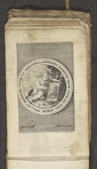 Putto tabletilla Putti kuvaa Jumalan sanaa (sarjan nimi) Verbum Dei (sarjan nimi) tekijältä Crispijn van de Passe (I)