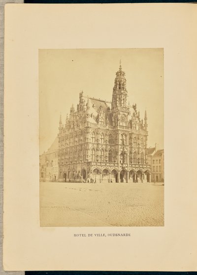 Hotel de ville, Oudenarde tekijältä Cundall and Fleming