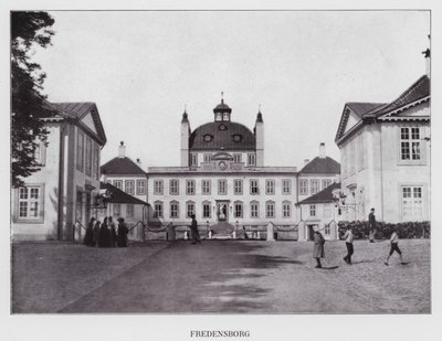 Kjobenhavn / Kööpenhamina: Fredensborg (m/w kuva) tekijältä Danish Photographer