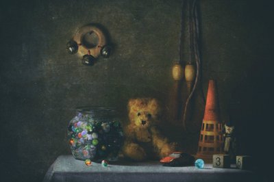 Nostalgisia lapsuuden leluja tekijältä Delphine Devos