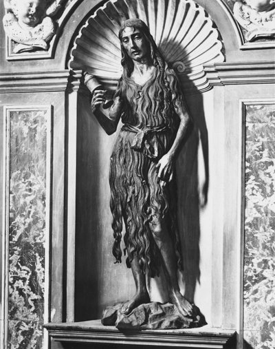 Katuva Maria Magdaleena, 1464-68 (puu) tekijältä Desiderio da Settignano