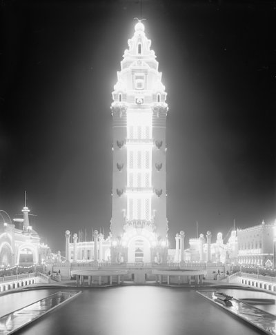 Dreamland yöllä, Coney Island, New York City, n. 1905 (m/v kuva) tekijältä Detroit Publishing Co.