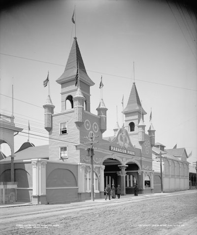 Sisäänkäynti Paragon Parkiin, Nantasket Beach, n. 1905 (m/v kuva) tekijältä Detroit Publishing Co.