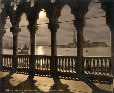 San Georgio Dogen palatsista kuunvalossa, Venetsia, Italia, n.1890-1900 (valokuvakromi). tekijältä Detroit Publishing Co.