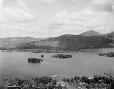 The Narrows from Shelving Rock, Lake George, n. 1900-06 tekijältä Detroit Publishing Co.