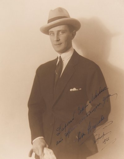 Prinssi Felix Jusupov, kreivi Sumarokov-Elston 1887-1967, n. 1930. tekijältä Dmitry Romanovich Wasserman