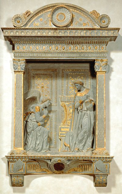 Marian ilmestys (kivi ja kulta) tekijältä Donatello