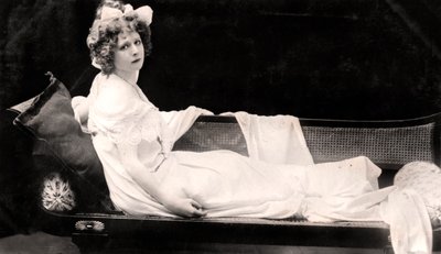Mabel Love 1874-1953, englantilainen näyttelijä ja tanssija, 1900-luvun alku. tekijältä Dover Street Studios