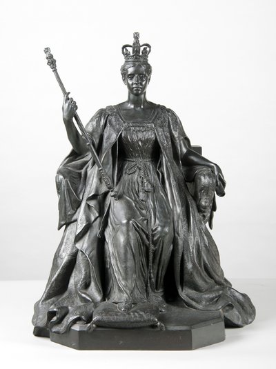 Kuningatar Victorian patsas tekijältä Duchess of Argyll Princess Louise