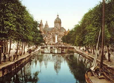 Katso Voorburgwalista St. Nicholas Basilica, Amsterdam, pubi. noin 1900 tekijältä Dutch Photographer