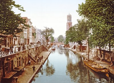 Näkymä alaspäin Oudegrachtiin Utrechtissa, 1890-1900 tekijältä Dutch Photographer