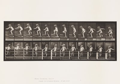 Levy 473. Lapsi kävelee yläkerrassa tekijältä Eadweard Muybridge