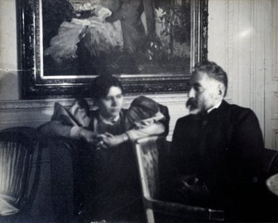 Muotokuva kirjailija Stephane Mallarmesta (1842-1898) ja Paule Gobillardista, Berthe Morisotin veljentytär”” Valokuva: Edgar Degas (1834-1917) 1896 Su. 0,29x0,37 m Pariisi, musee d