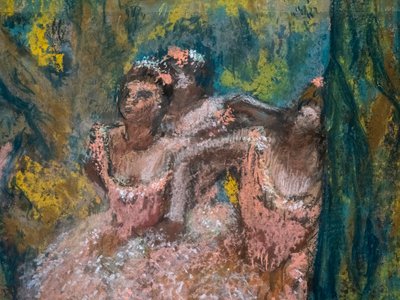 Kolme tanssijaa lohihameissa (yksityiskohta). 1904-1906. Pastelli maroufle-paperilla pahville. tekijältä Edgar Degas
