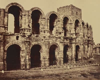 Arles. Amfiteatteri tekijältä Édouard Baldus