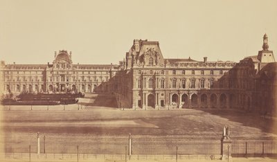 [Napoleonin piha Tuileries