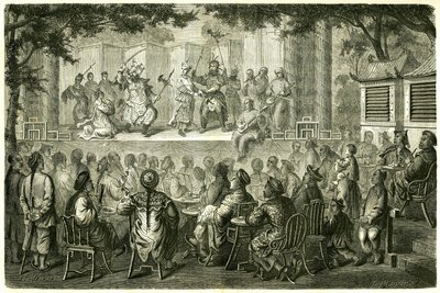 Näkymä Opera de Pekinin (Peking) esityksestä Kiinassa Madame de Bourboulonin matkatarinan jälkeen. Kaiverrus Vaumortin piirustuksen jälkeen julkaisussa "" Le Tour du Monde, Nouveau Journal des Voyages", toimittanut Edouard Charton, Paris tekijältä Edouard Vaumort