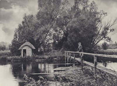 Mökki Leckfordin veden äärellä (s/w-kuva) tekijältä Edward Alfred Barton