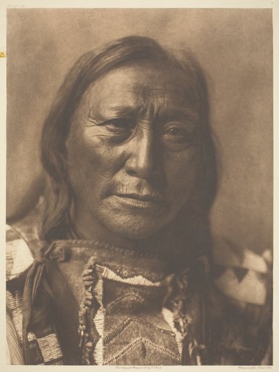 Ontto Sarvikarhu tekijältä Edward S. Curtis