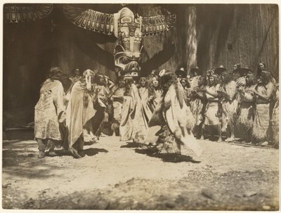 [Naida tanssii elämän ja kuoleman tanssia] tekijältä Edward S. Curtis