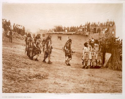 Käärmetanssijat saapumassa Plazalle tekijältä Edward Sheriff (after) Curtis