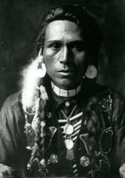 Nuori Yakima tekijältä Edward Sheriff Curtis