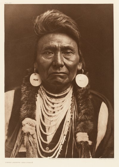  tekijältä Edward Sheriff Curtis