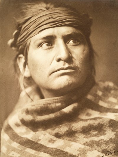 Aavikon päällikkö, Navaho tekijältä Edward Sheriff Curtis