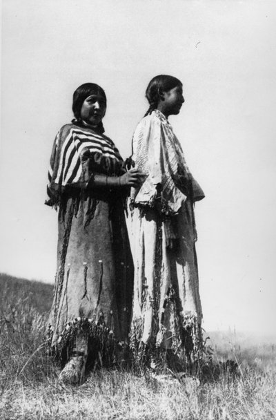 Piegan Girls tekijältä Edward Sheriff Curtis