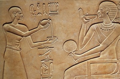Kuningatar Kawit wc-tilassaan, kuningatar Kawitin sarkofagista, joka löydettiin Deir el-Bahrista, Keski-Britanniasta, noin 2061-2010 eaa. tekijältä Egyptian 11th Dynasty